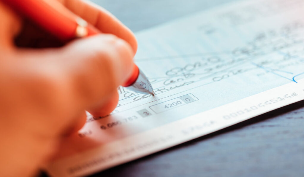 ARCA fijó nueva fecha de vencimiento para el impuesto al cheque cheque