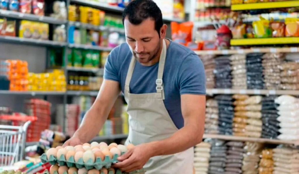 Escala salarial de empleados de comercio en octubre de 2025 comercio